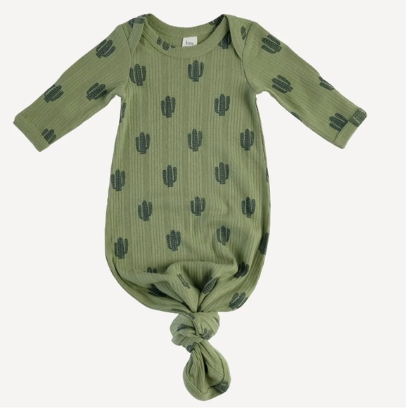 kate quinn One Pieces Kate Quinn Knotted Sleep Sack Gown 3mos Green Forest Cactus Gender